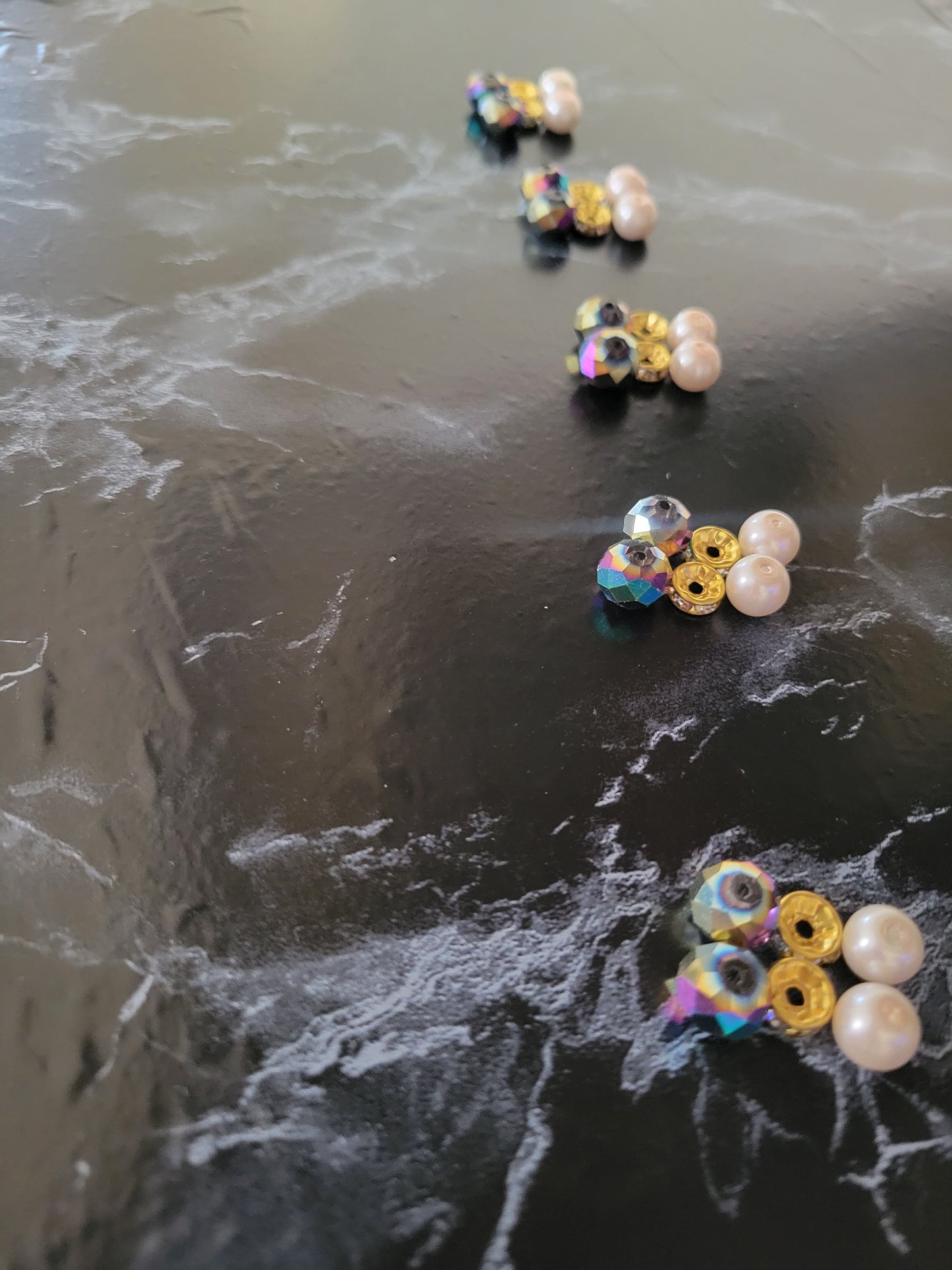 2 Bead Dangle Earrings (Pearl) Small