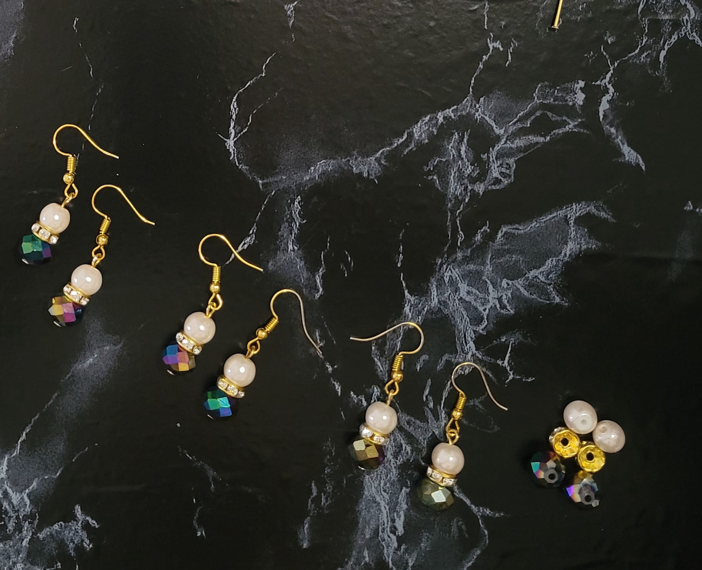 2 Bead Dangle Earrings (Pearl) Small