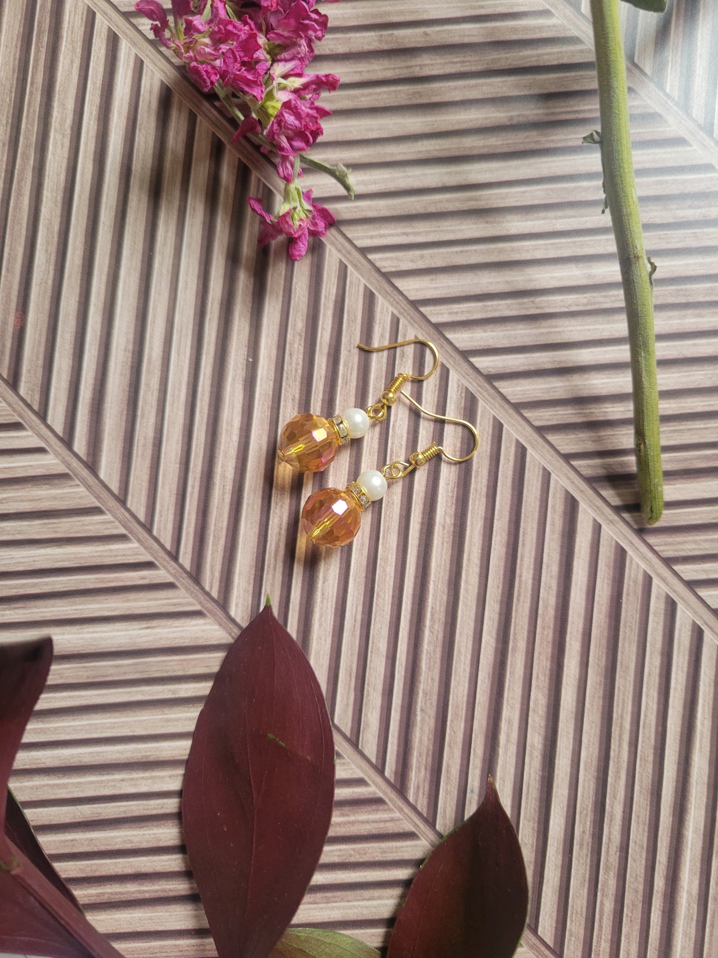 2 Bead Earrings With Small Pearl