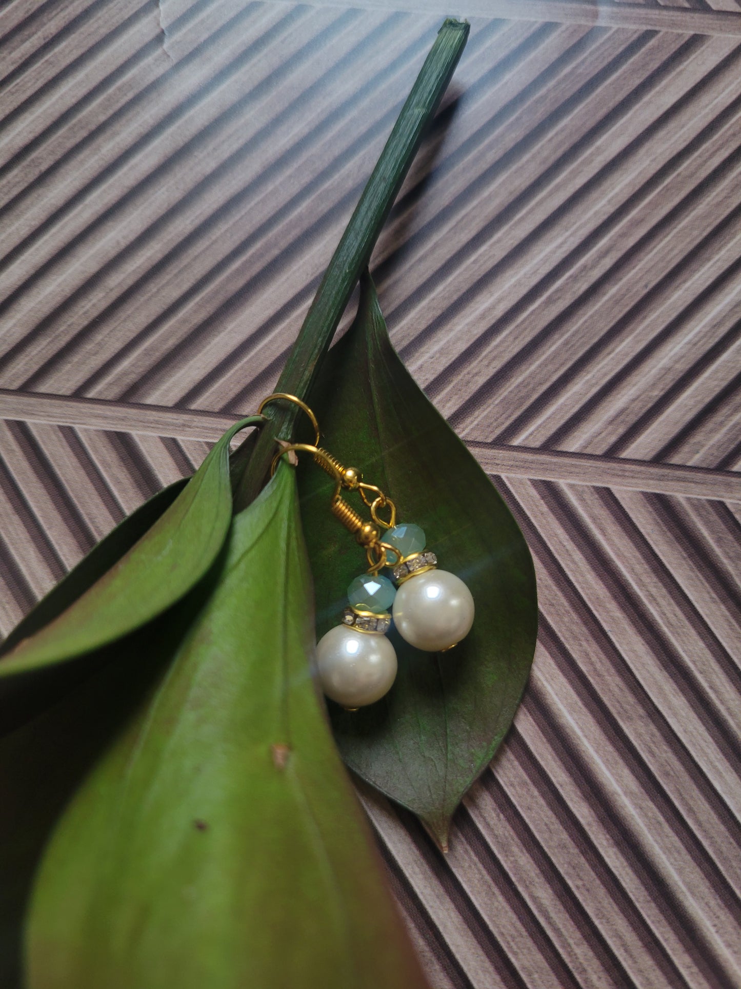 2 Bead Dangle Earrings With Large Pearl And Small Blue Stone