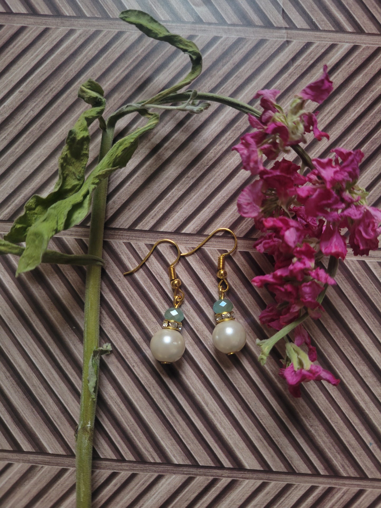2 Bead Dangle Earrings With Large Pearl And Small Blue Stone